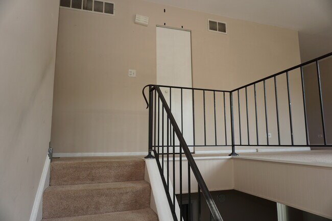 Building Photo - 3055 Timber Hill Ln