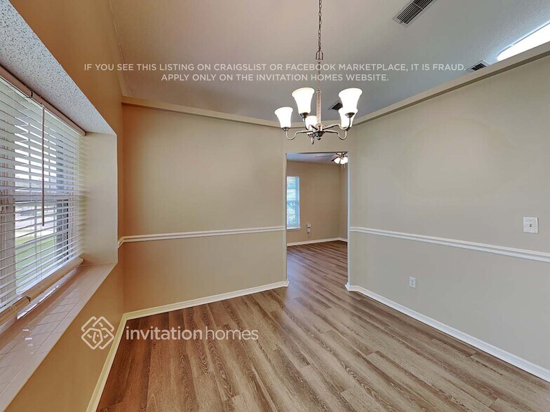 Building Photo - 1107 Sugarberry Trail
