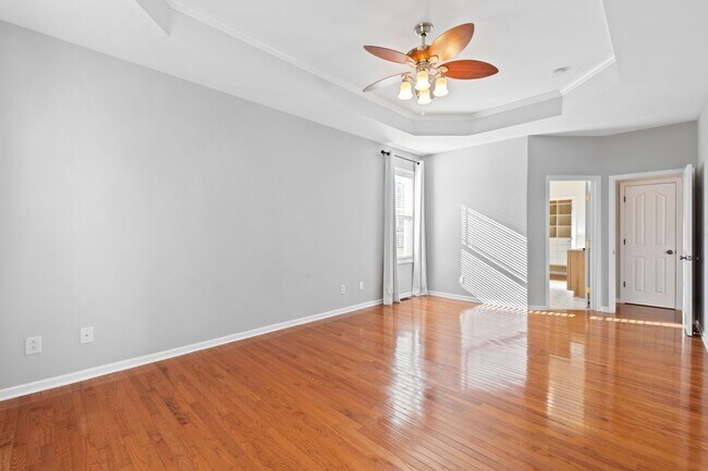 Building Photo - Beautiful 5 Bedroom Home in Dansforth Neighborhood