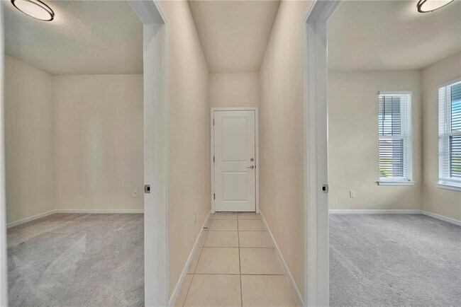 Building Photo - 2601 Blowing Breeze Ave