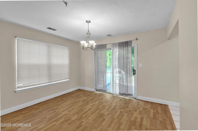 Building Photo - 2106 Grassy Hollow Dr