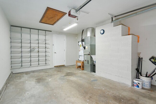 Building Photo - Charming Lakewood Rambler 3bd 1.5 bath