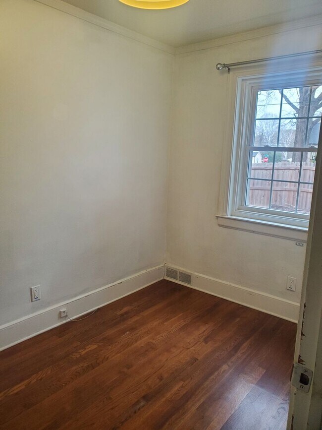 Building Photo - 3212 Alabama Ave