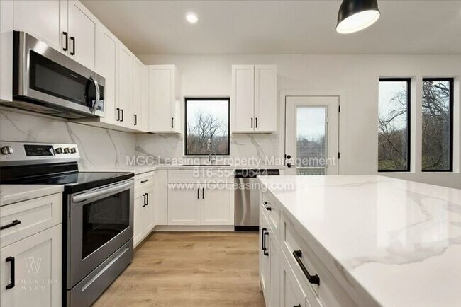 Building Photo - Ayden Place Townhome