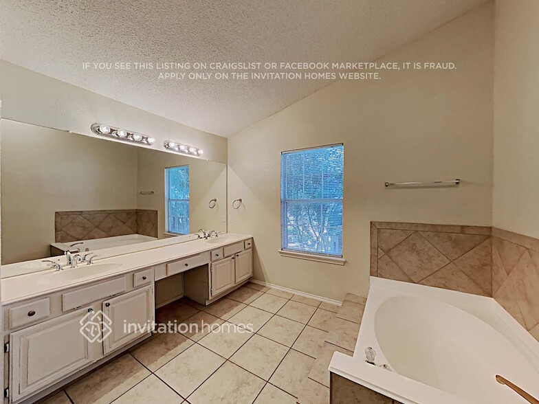 Building Photo - 506 Blair Meadow Dr