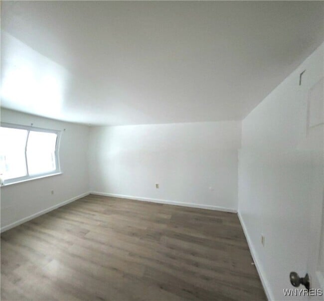 Building Photo - 50 Strasbourg Dr