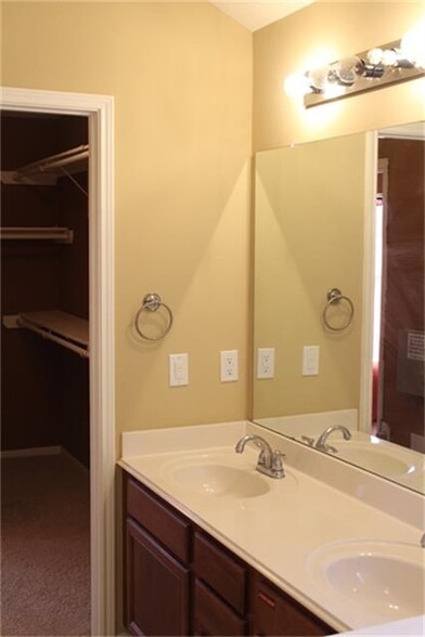 Building Photo - 11403 Kenswick Cove Ct