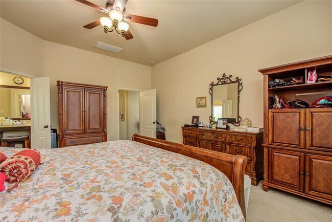 Building Photo - 8215 Laughing Falcon Trail