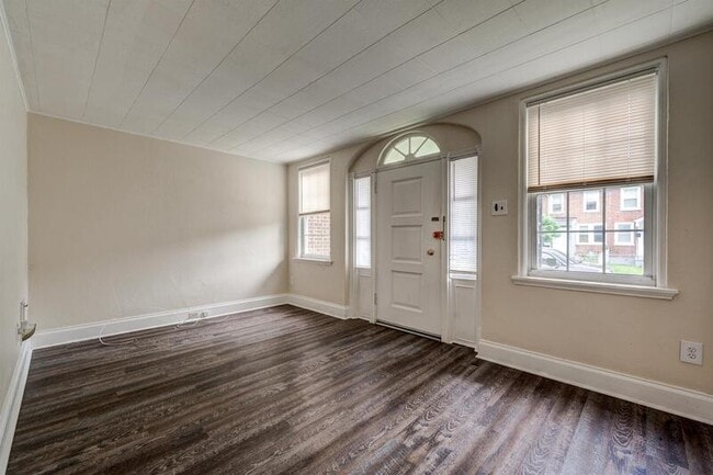 Building Photo - 1041 Ironside Rd