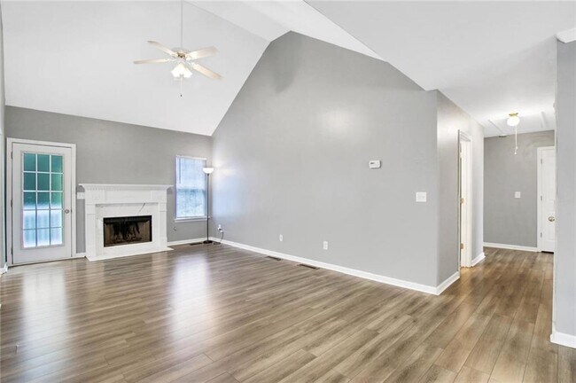 Building Photo - 1411 Cumberland Creek Ln SW