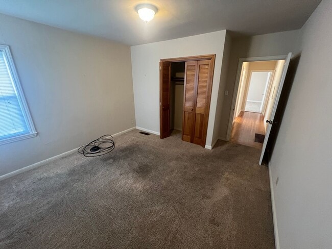 Building Photo - Beautiful 3 bed 2 bath Belmont home with amazing views. This is a must see!