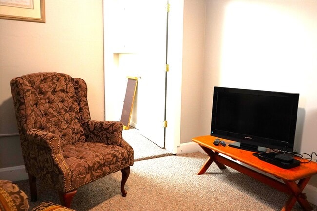 Building Photo - 54 Central Ave