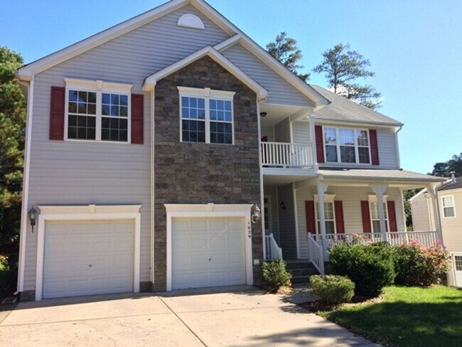 Building Photo - Stunning, Spacious Home in Prime Apex Location – Zoned for Top-Rated Apex Schools!