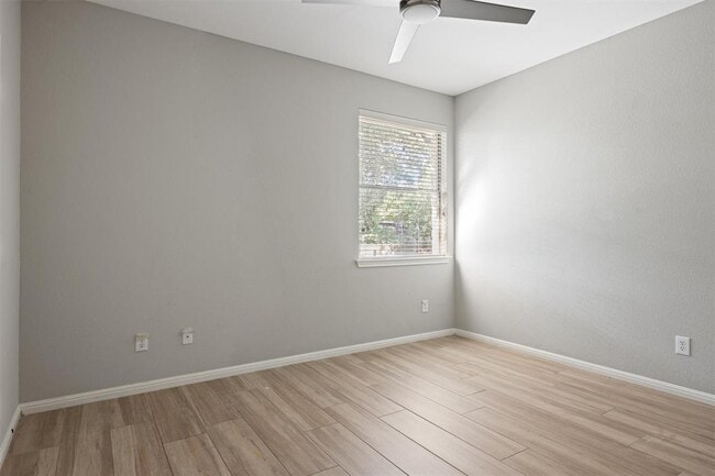 Building Photo - 11109 Claro Vista Cove