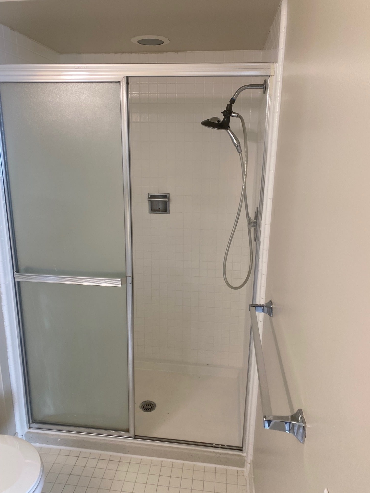 Master Bath 2 - 16150 N Park Dr