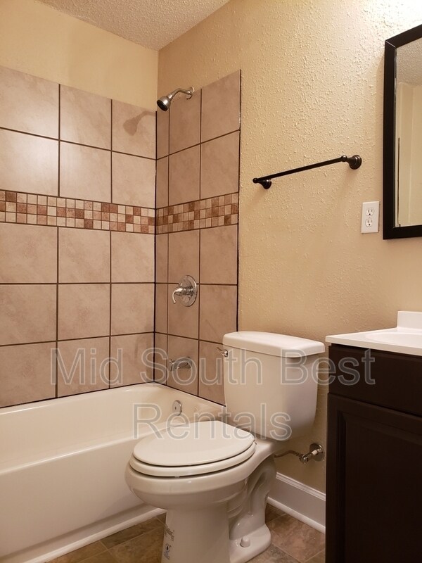 Building Photo - 5204 W 30th St