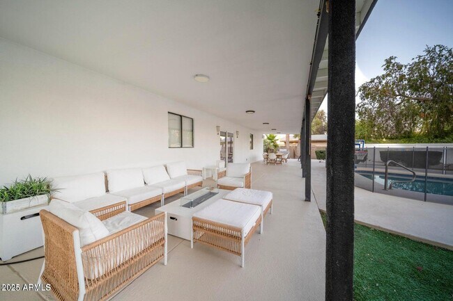 Building Photo - 11470 N 64th St