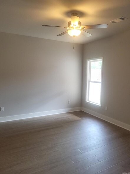 Building Photo - 1801 Aldersgate Rd
