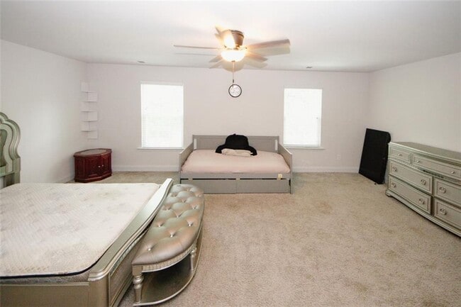 Building Photo - 10162 Benton Woods Dr