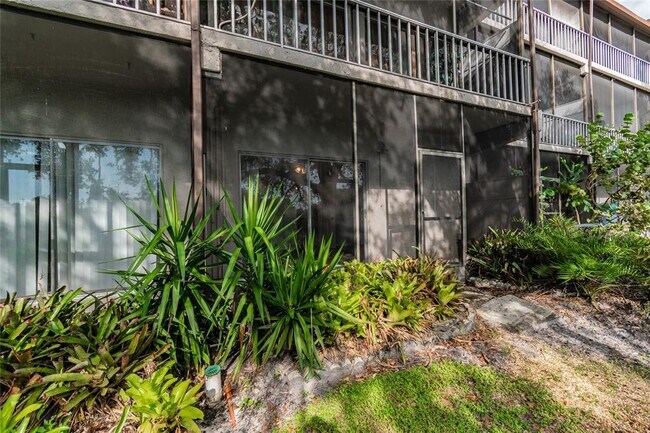 Building Photo - 9001 Tudor Dr