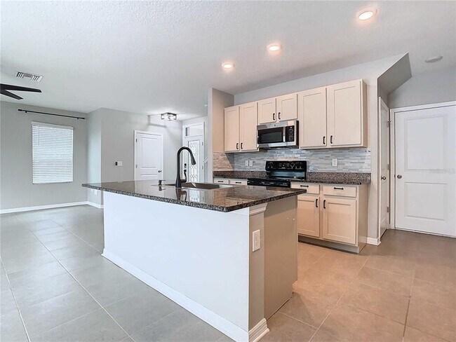 Building Photo - 32670 Ansley Bloom Ln