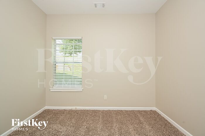 Building Photo - 2537 Shropshire Pl