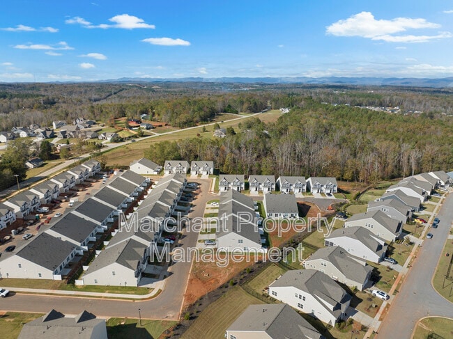 Building Photo - 211 Backstay Ln