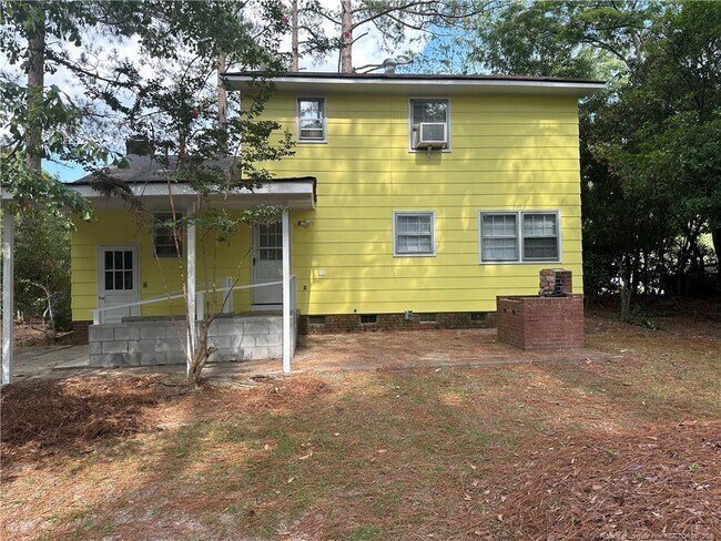 Building Photo - 1607 Morehead Ave