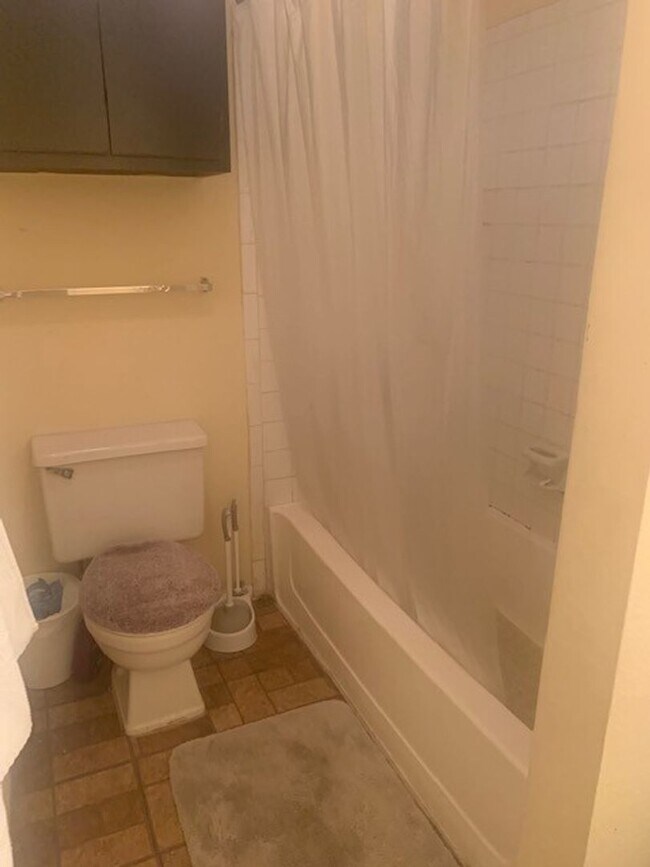 Building Photo - 1 Bedroom in a Beautiful Neighborhood in Sunrise, FL