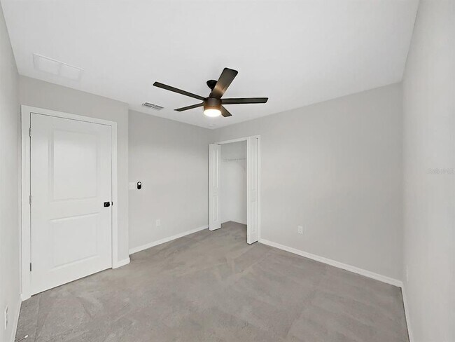 Building Photo - 10330 Blue Plume Ct