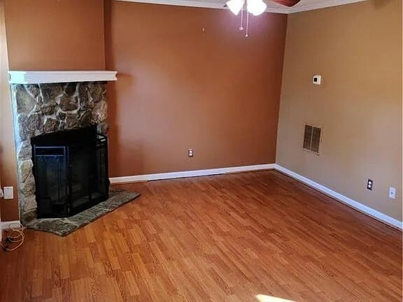 Building Photo - 1453 Springleaf Cir SE
