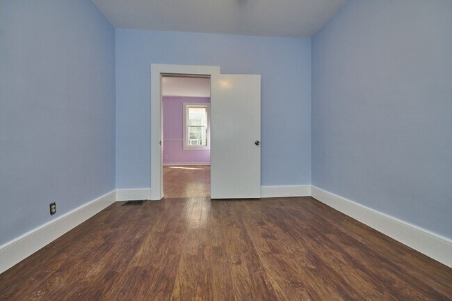 Building Photo - 19 Whittier St