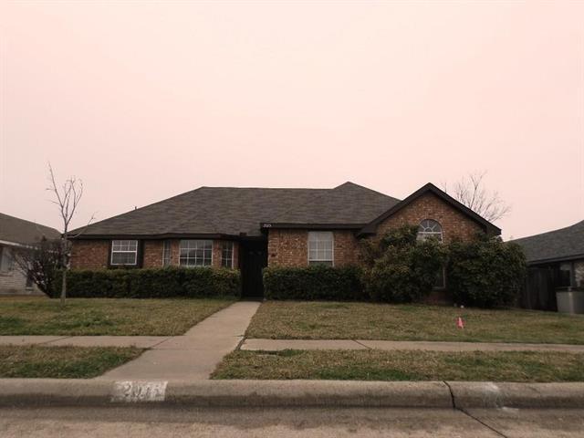 Primary Photo - 2015 Shoreline Dr