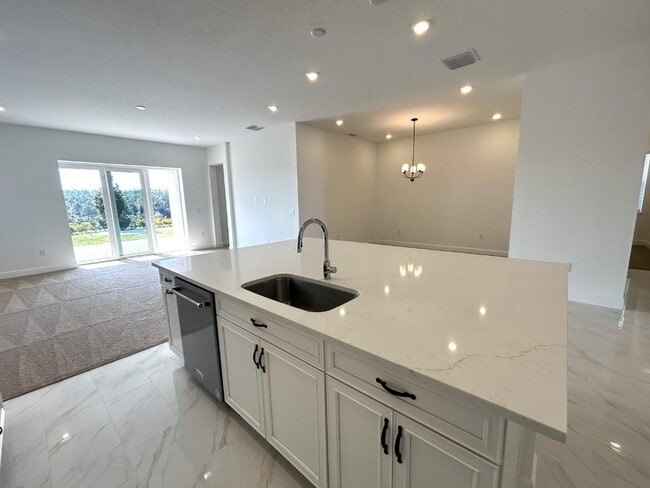 Building Photo - 16017 Volterra Point