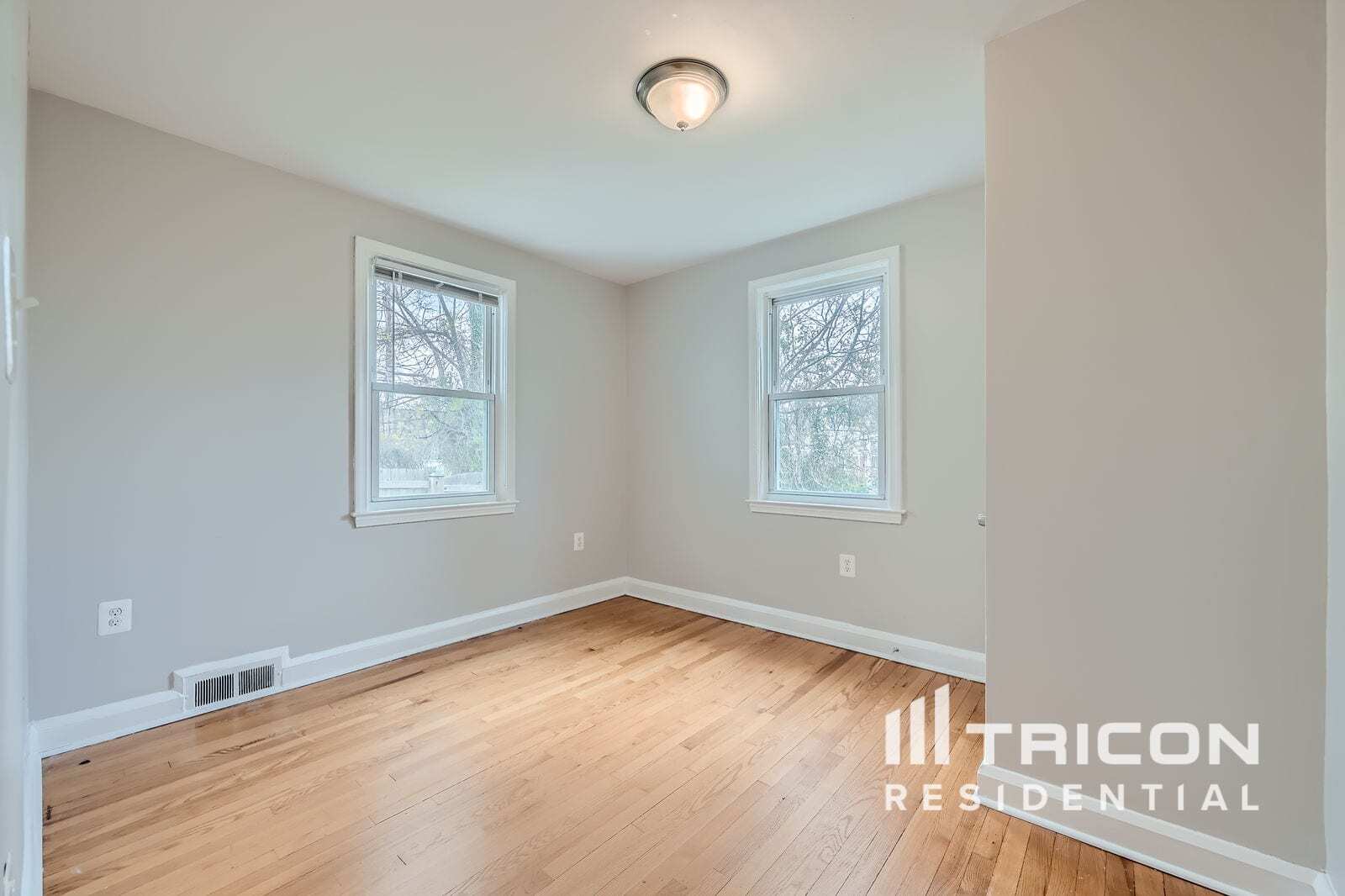 Building Photo - 3526 Woodmoor Rd