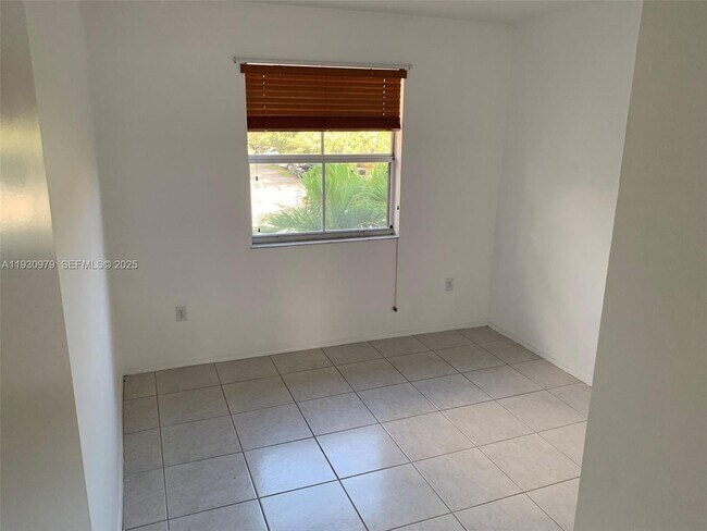 Building Photo - 3150 SW 152nd Pl