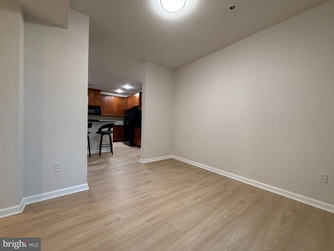 Building Photo - 407 Carson Terrace