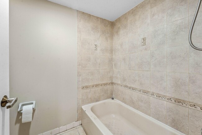 Building Photo - 1534 Forest Lakes Cir