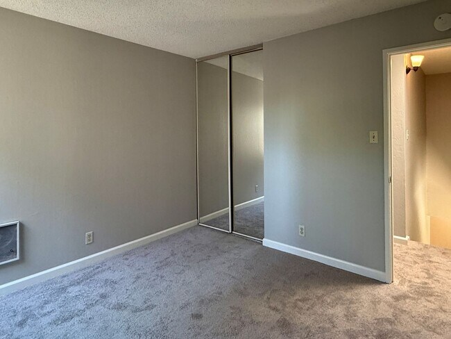 Building Photo - Must see to appreciate 3 bedroom, 2.5 bathroom condo with Cupertino Schools!