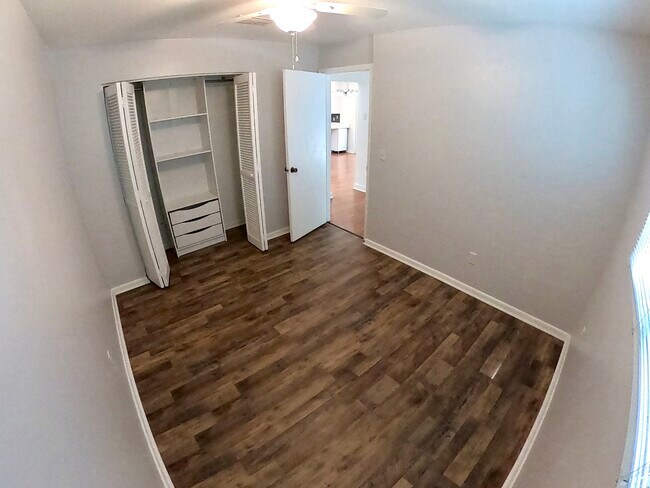 Building Photo - 8108 SW 56th Ave