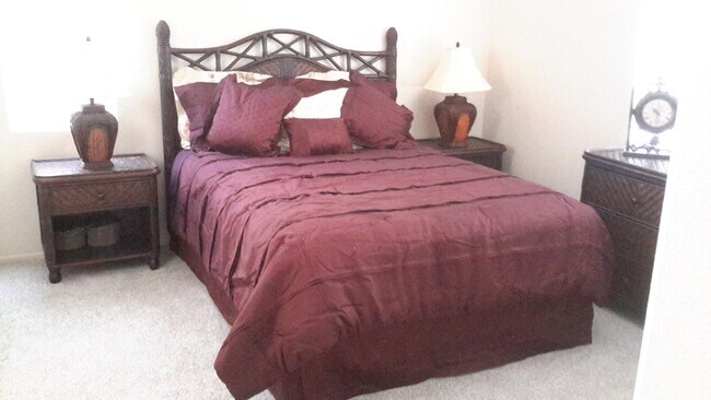 Building Photo - 35299 Meridia Ave