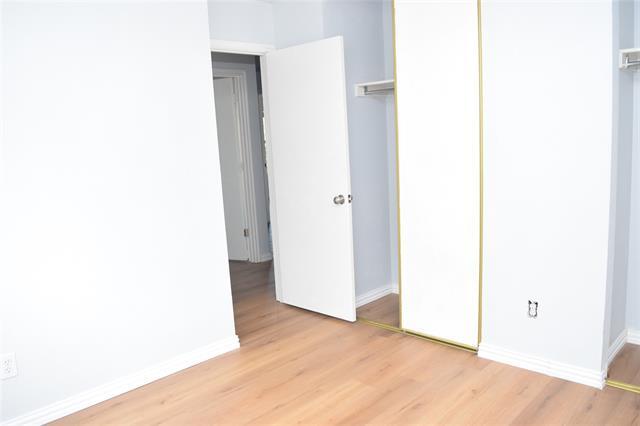 Building Photo - 2120 Glenhaven Dr
