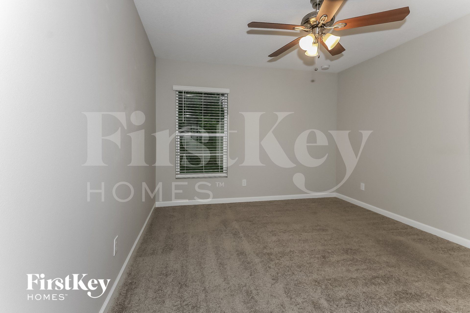 Building Photo - 873 SW Saltonstall Terrace