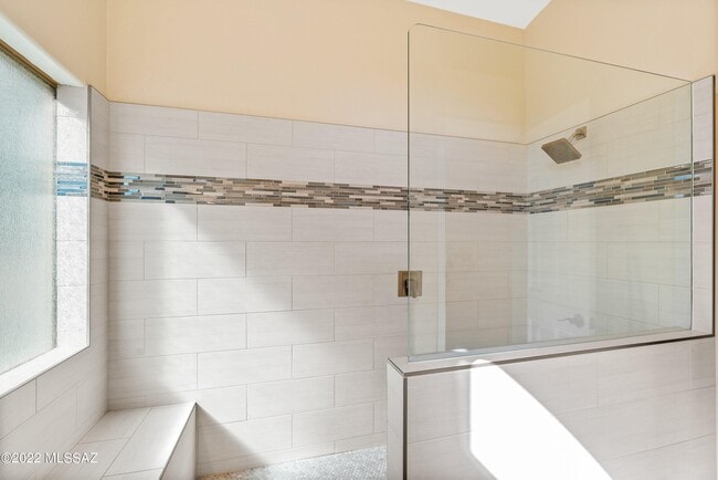 Building Photo - 4906 N Sabino Gulch Ct