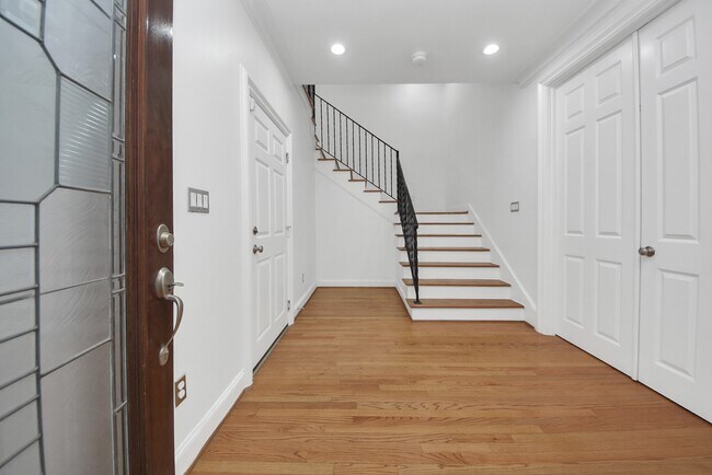 Building Photo - 2314 Dorrington St