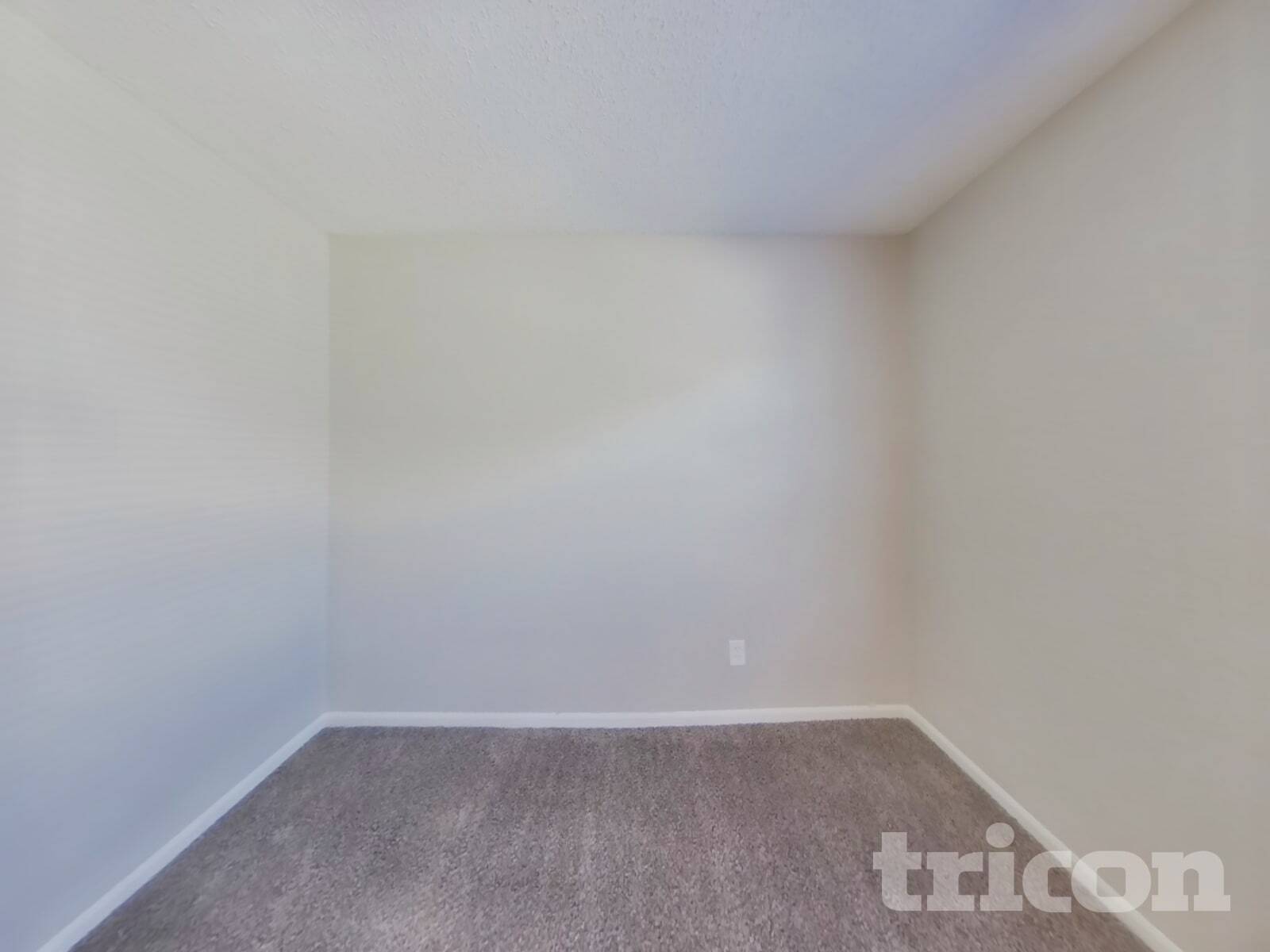 Building Photo - 1748 Long Lake Dr