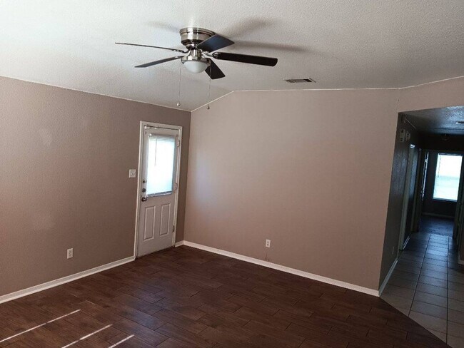 Building Photo - 3105 Denia Ct