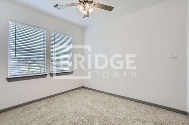 Building Photo - 6455 Pne Hts Dr