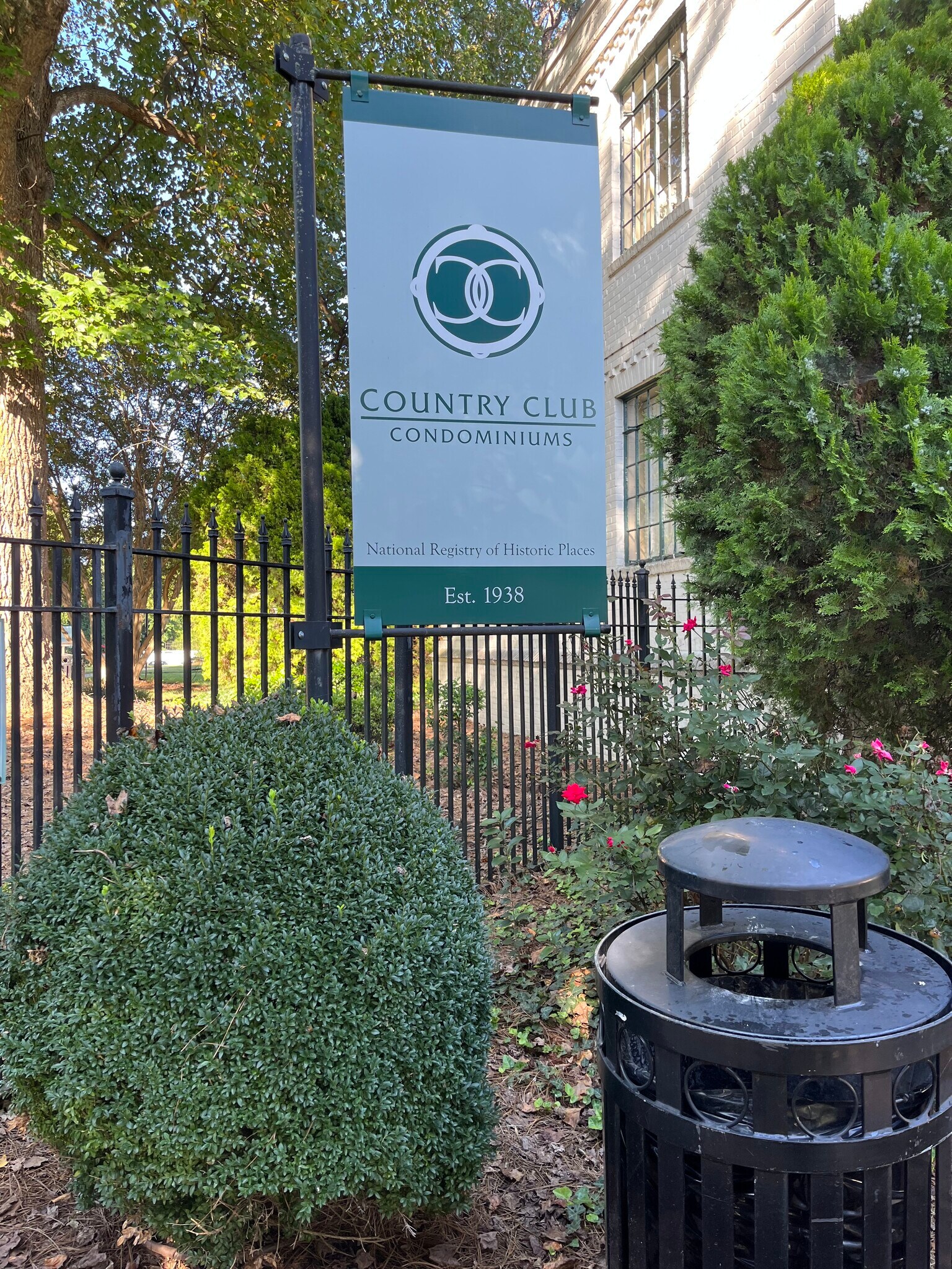 Building Photo - 1700 N Elm St