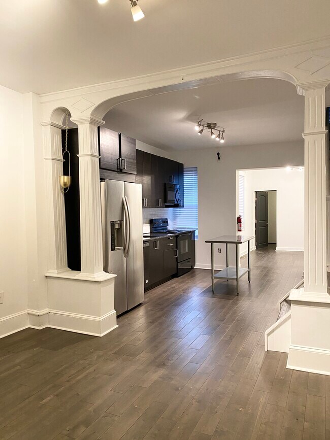 Kitchen - 808 N Union St